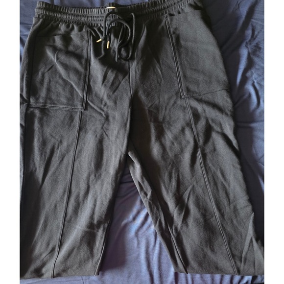 Free Assembly Pants - Free Assembly Women XXL Darkest Navy Patch‎ Pocket Sweatpants Shorts/Capris NEW